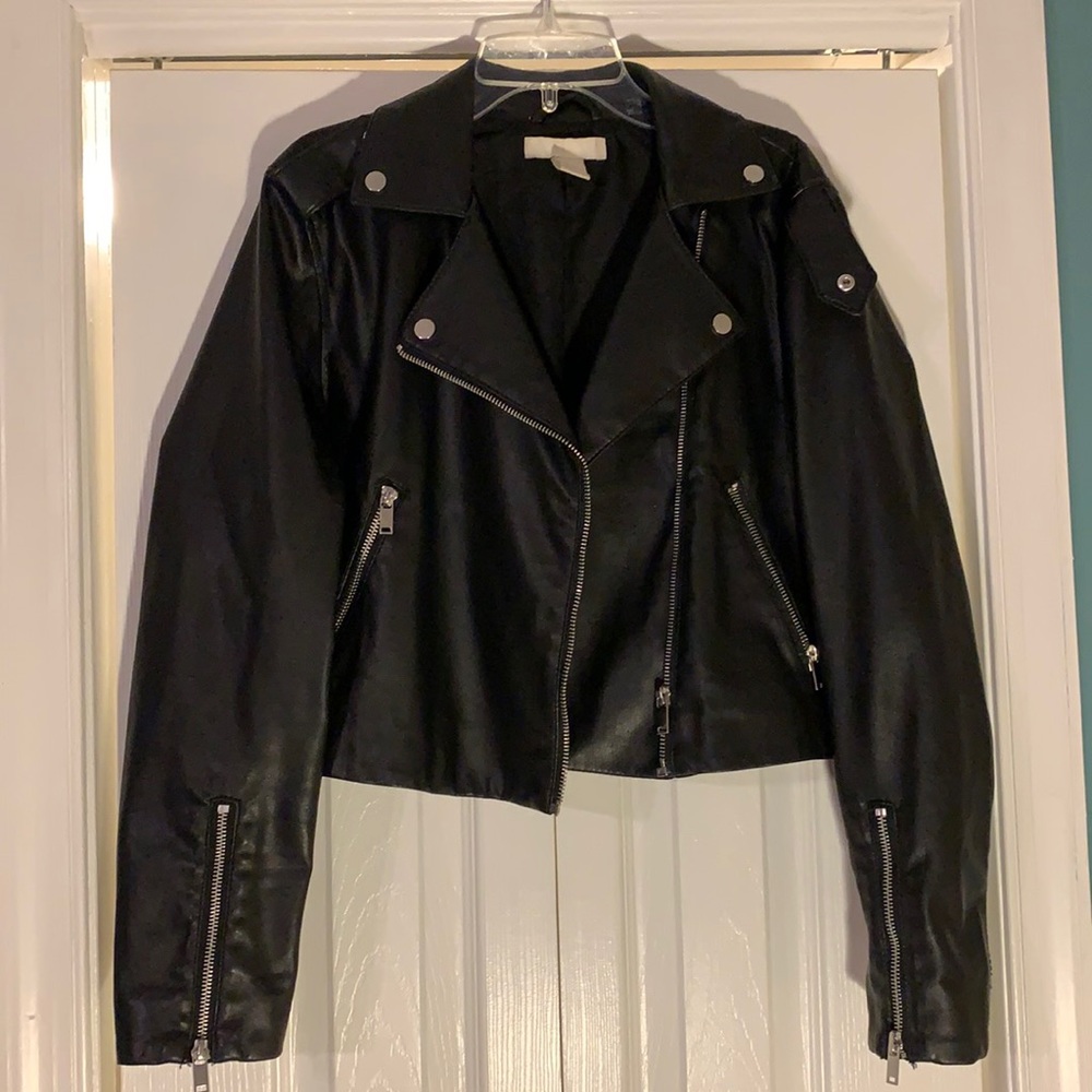 Cropped faux leather jacket